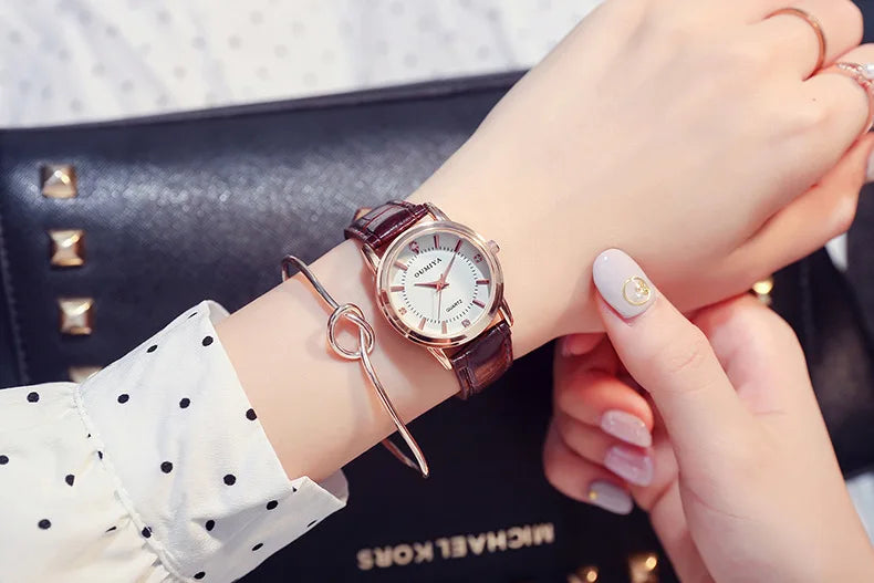 Famous Brand Explosive Couple Quartz Watch for Men Women Leather Belt Casual Fashion Wrist Watches Luxury Clock Wholesale